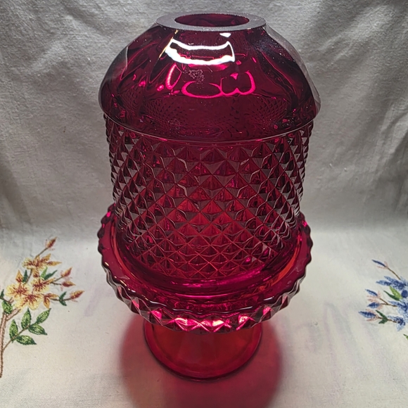 Ruby Red Diamond Point Fairy Lamp, Or A "Glimmer" lamp, produced By Viking Glass - Picture 9 of 12